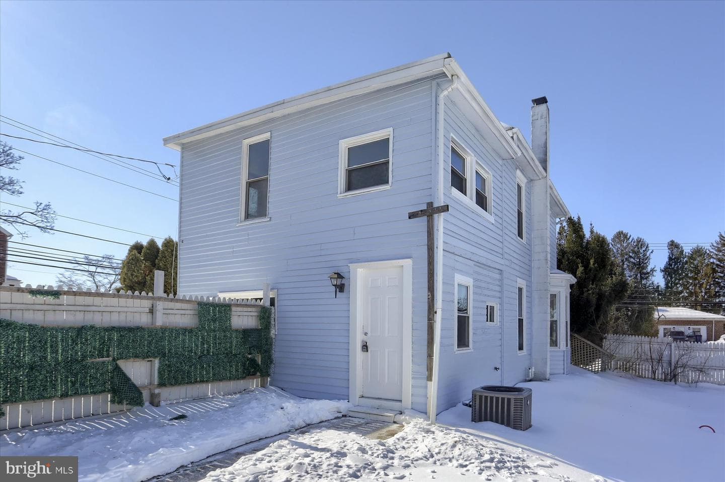 801 N Mountain Road photo 5