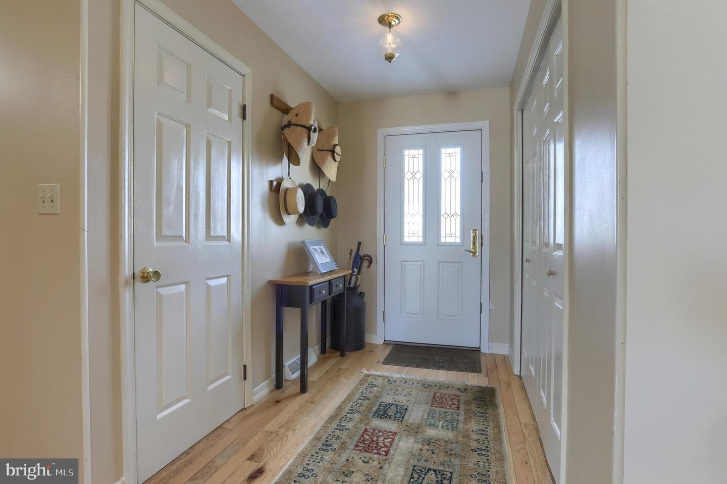 905 Ebenezer Road photo 3