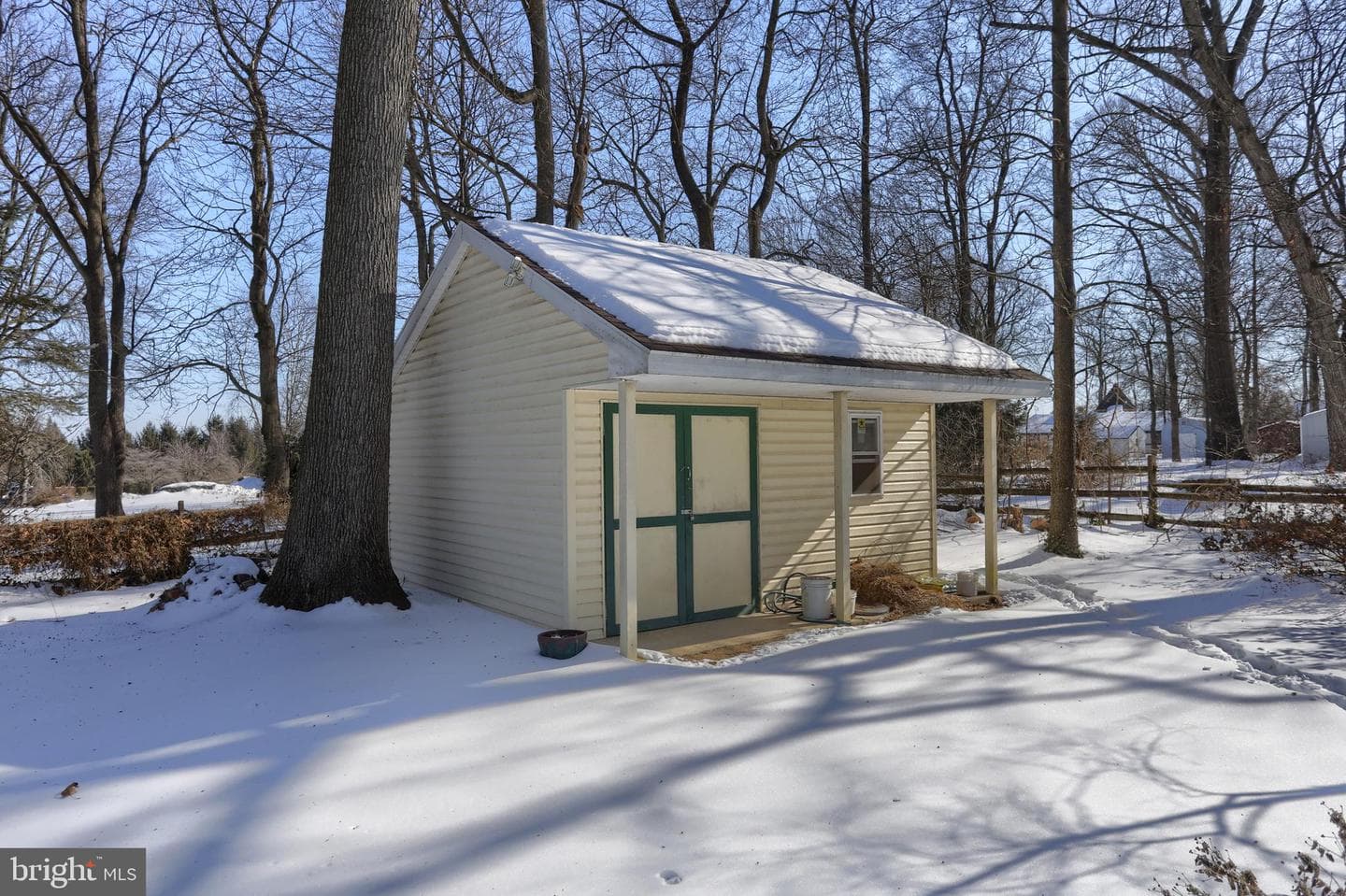 905 Ebenezer Road photo 31