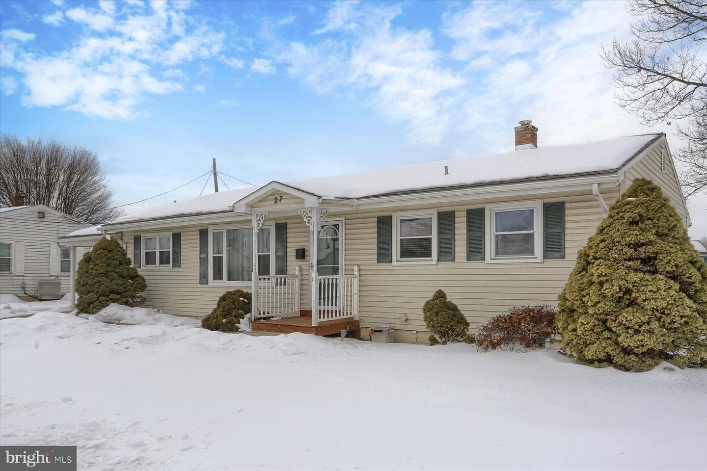27 Nissley Drive photo 3
