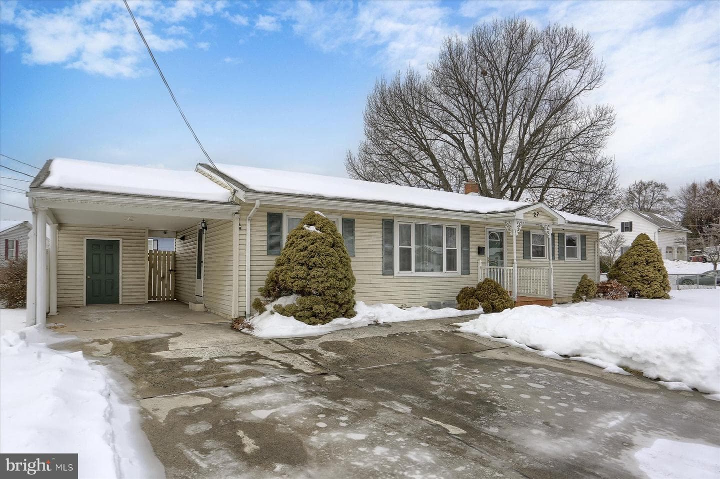 27 Nissley Drive photo 4