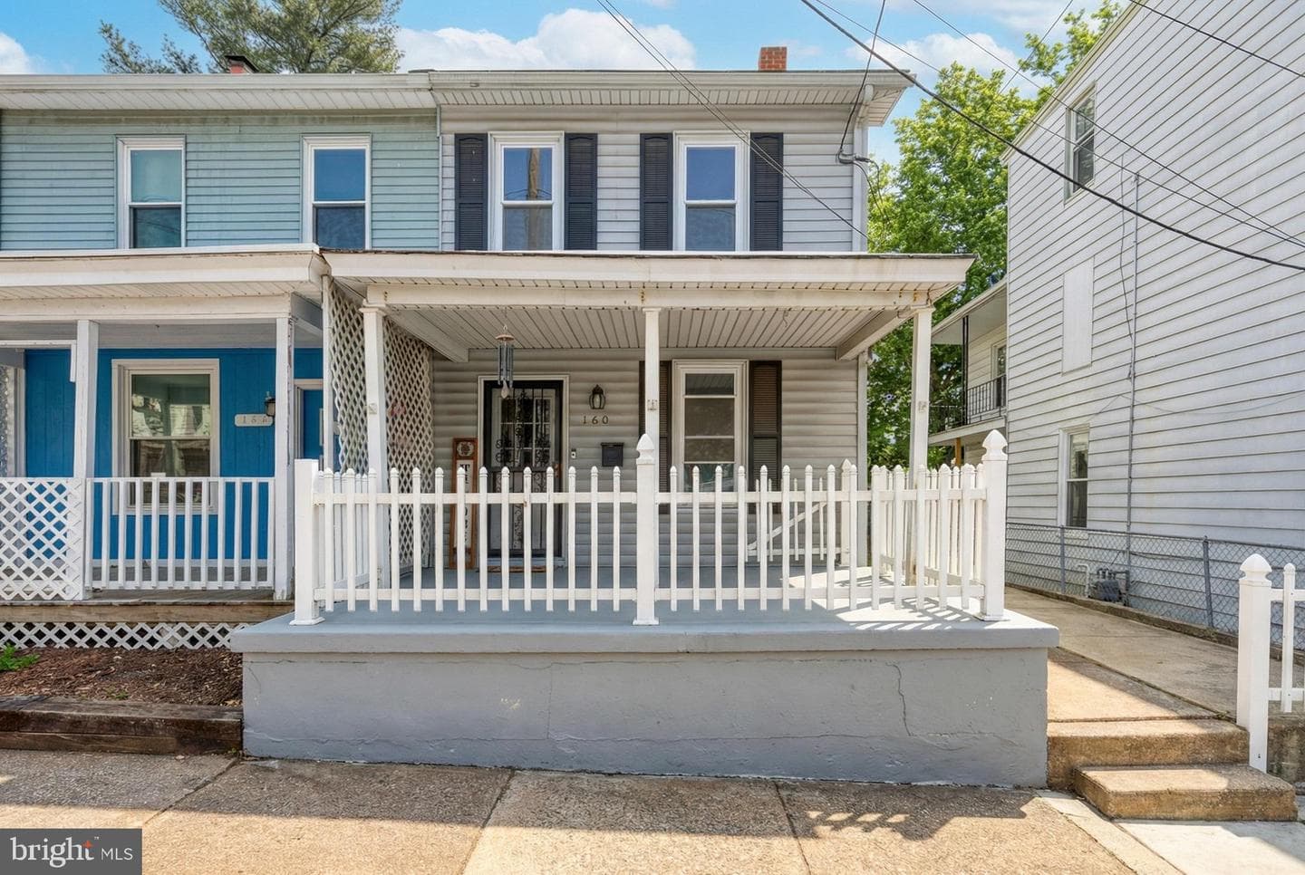 160 Lincoln Street photo 1