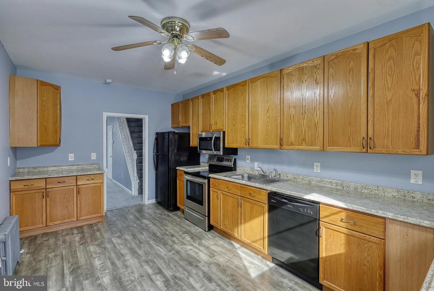 160 Lincoln Street photo 12