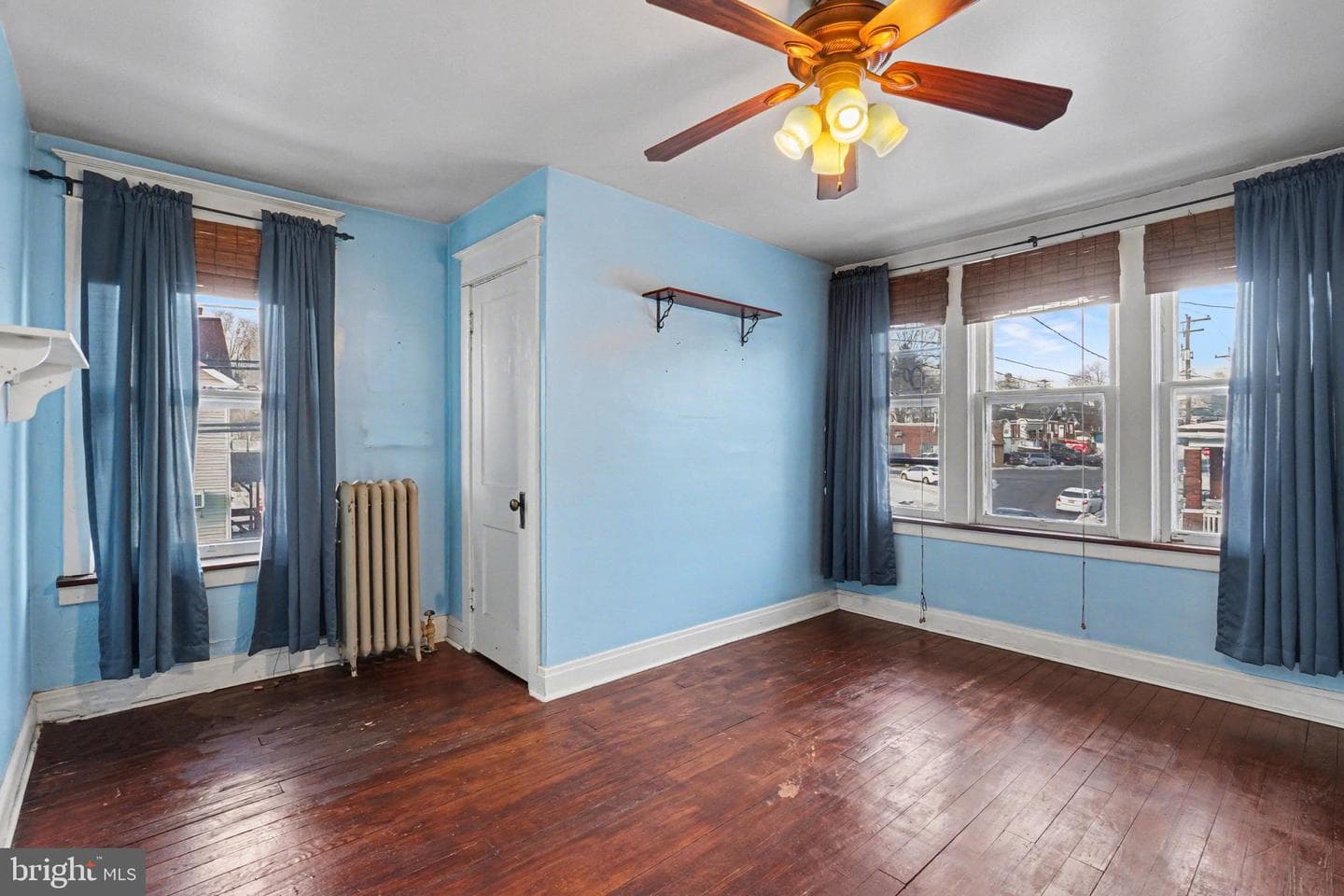 700 Melrose Street photo 11