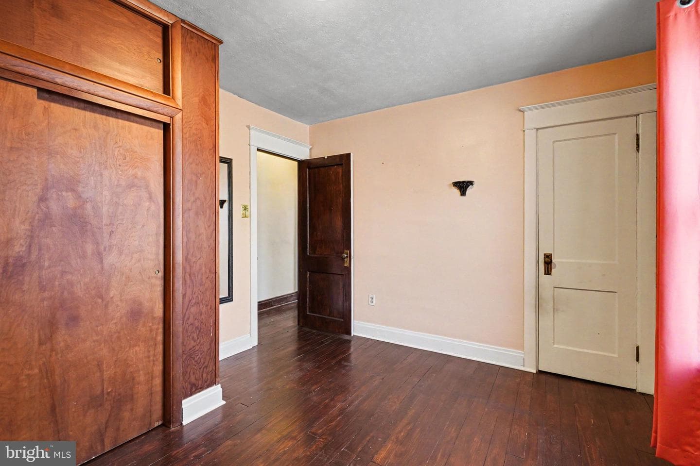 700 Melrose Street photo 16