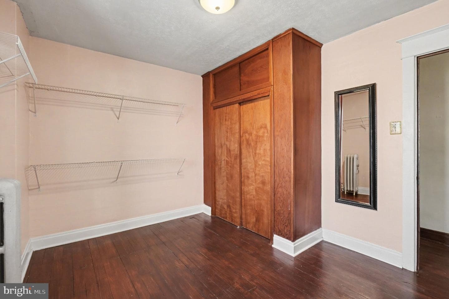 700 Melrose Street photo 17