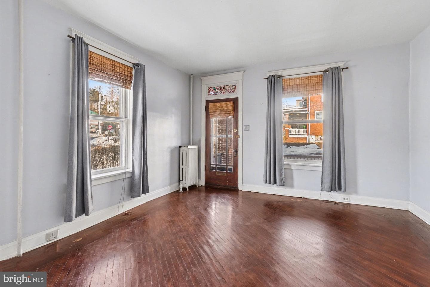 700 Melrose Street photo 2
