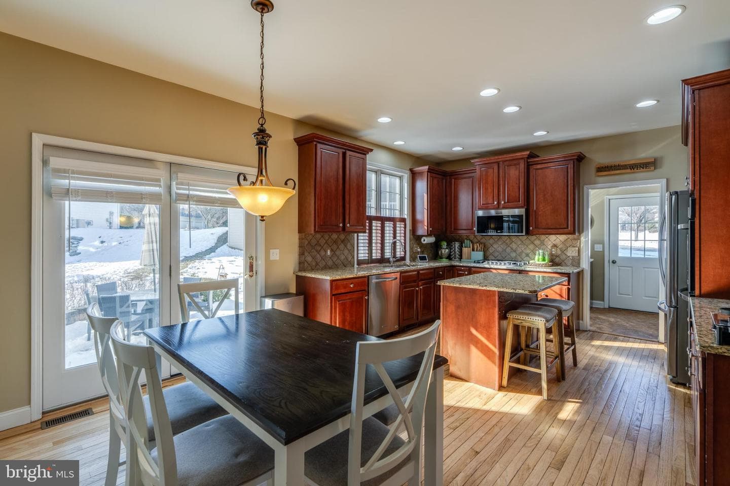 2212 Pullman Way photo 18