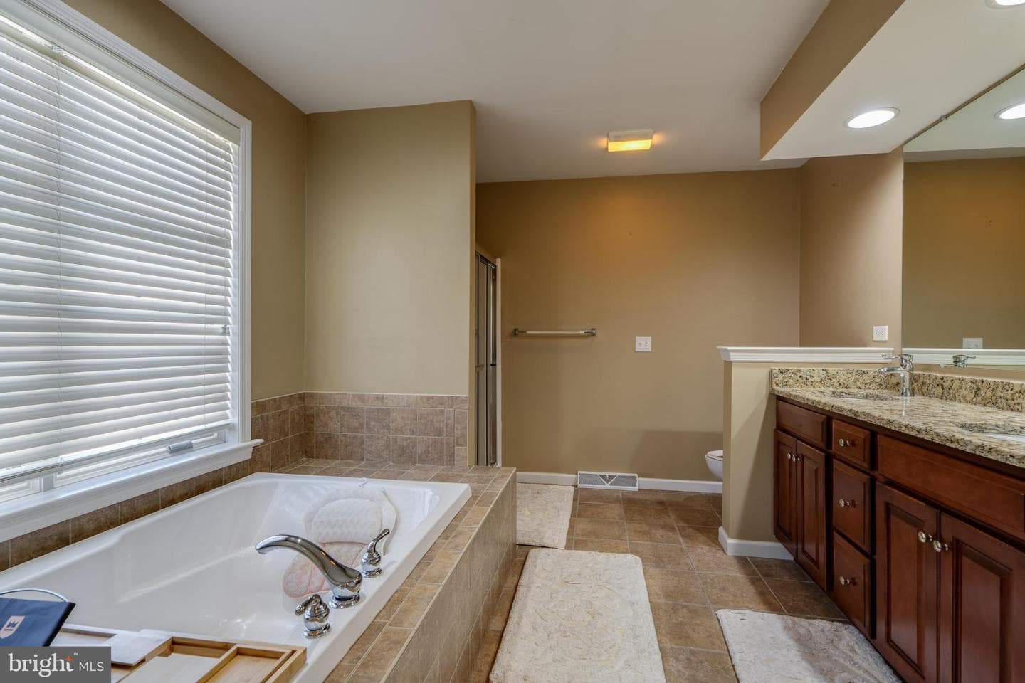2212 Pullman Way photo 27