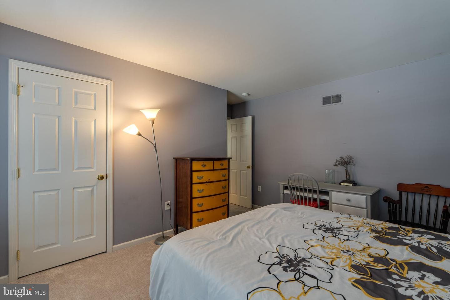 2212 Pullman Way photo 36