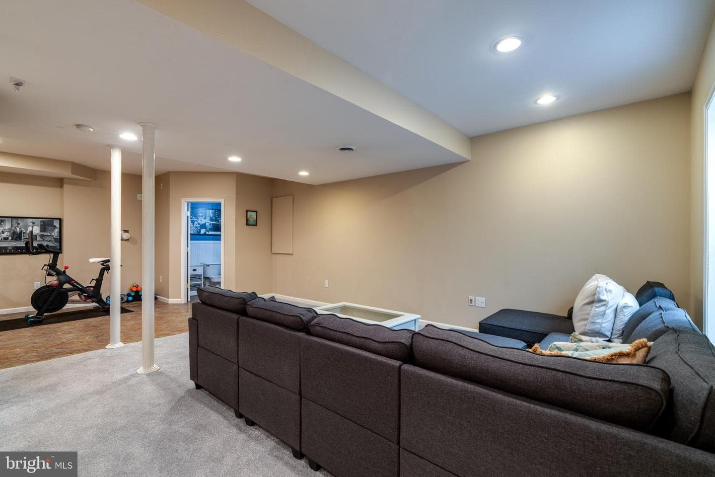 2212 Pullman Way photo 42