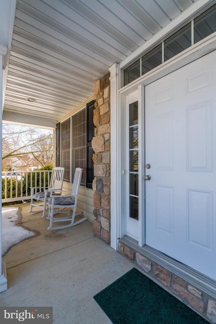2212 Pullman Way photo 5