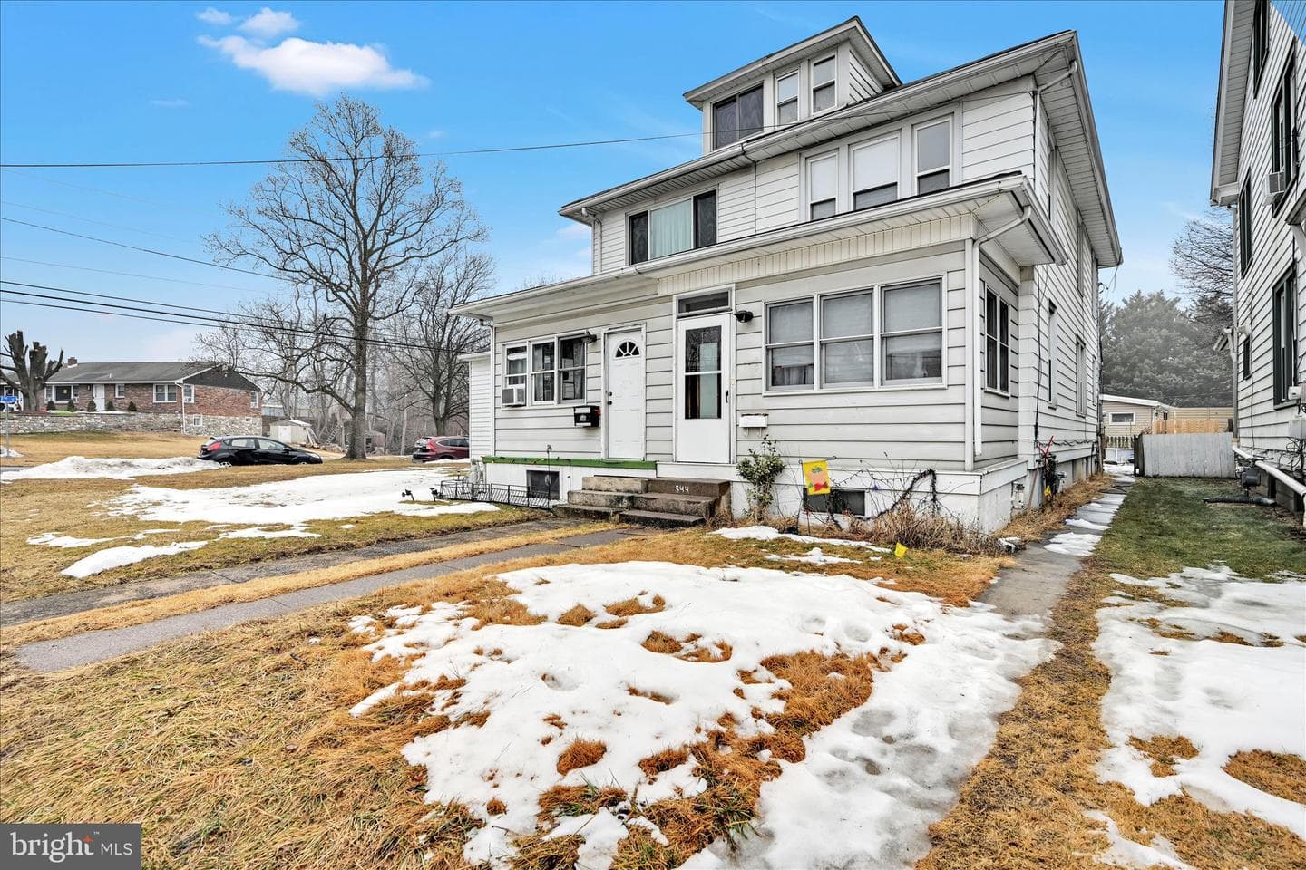 544 Spruce Street photo 2