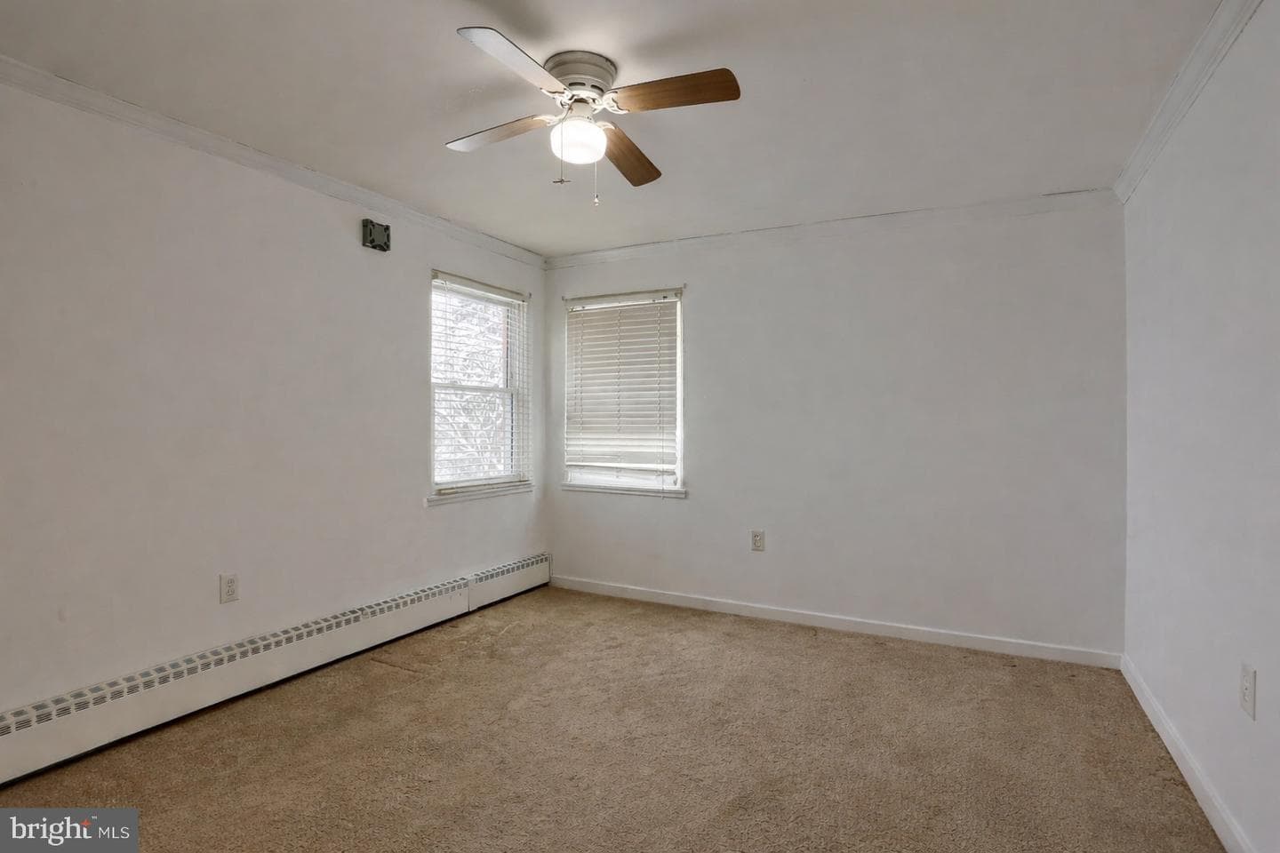 415 N Progress Avenue photo 13