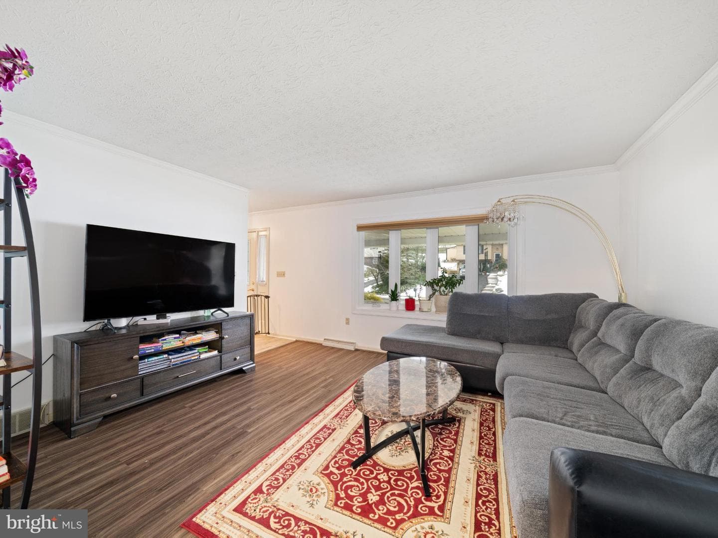 5724 Kenwood Avenue photo 7