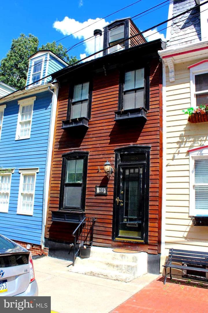 905 Capital St, Harrisburg