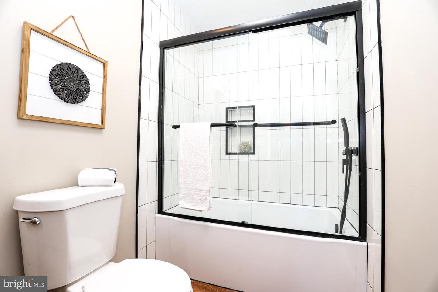 1500 Rosedale Avenue photo 14