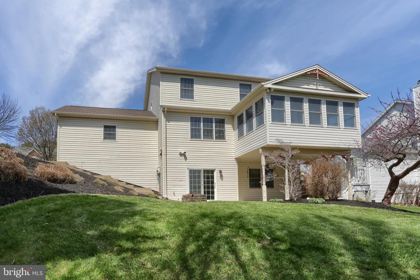 885 Sunny Hill Lane photo 4