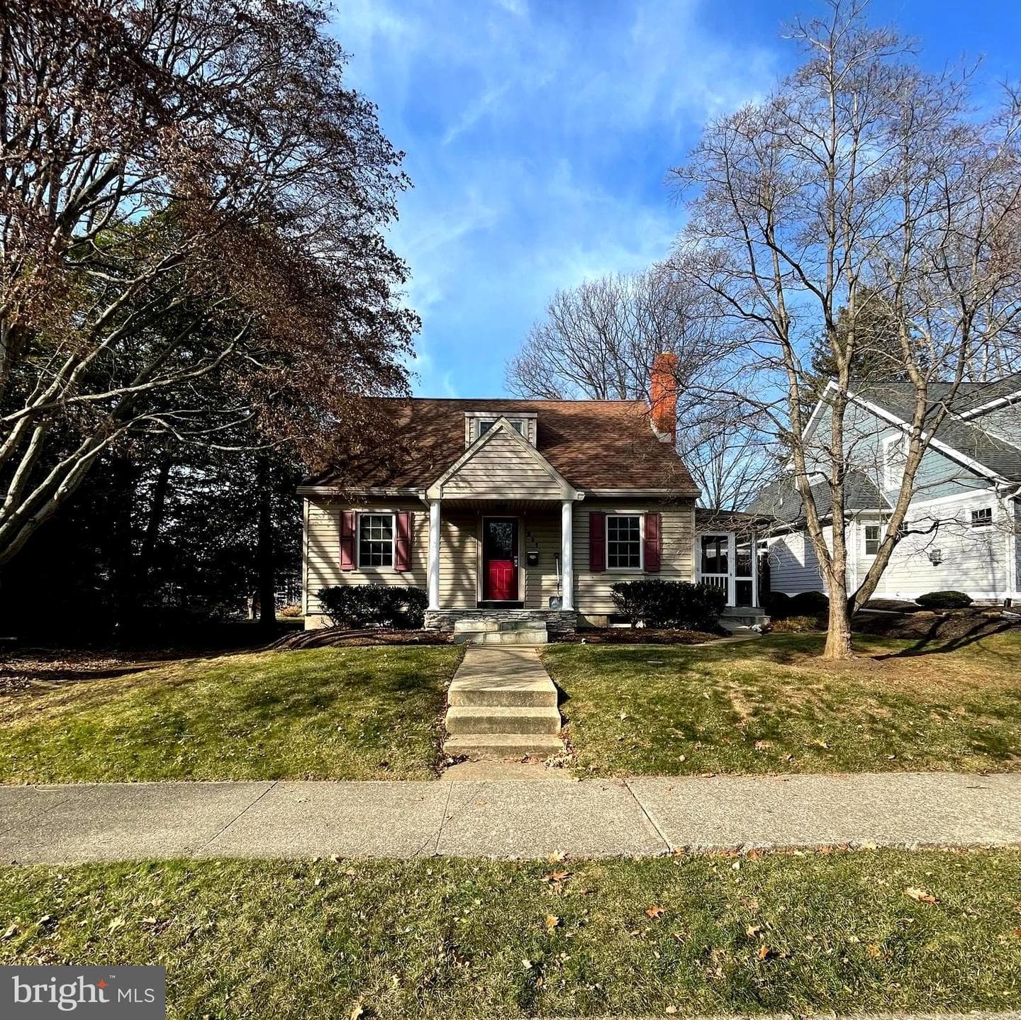 251 Maple Avenue