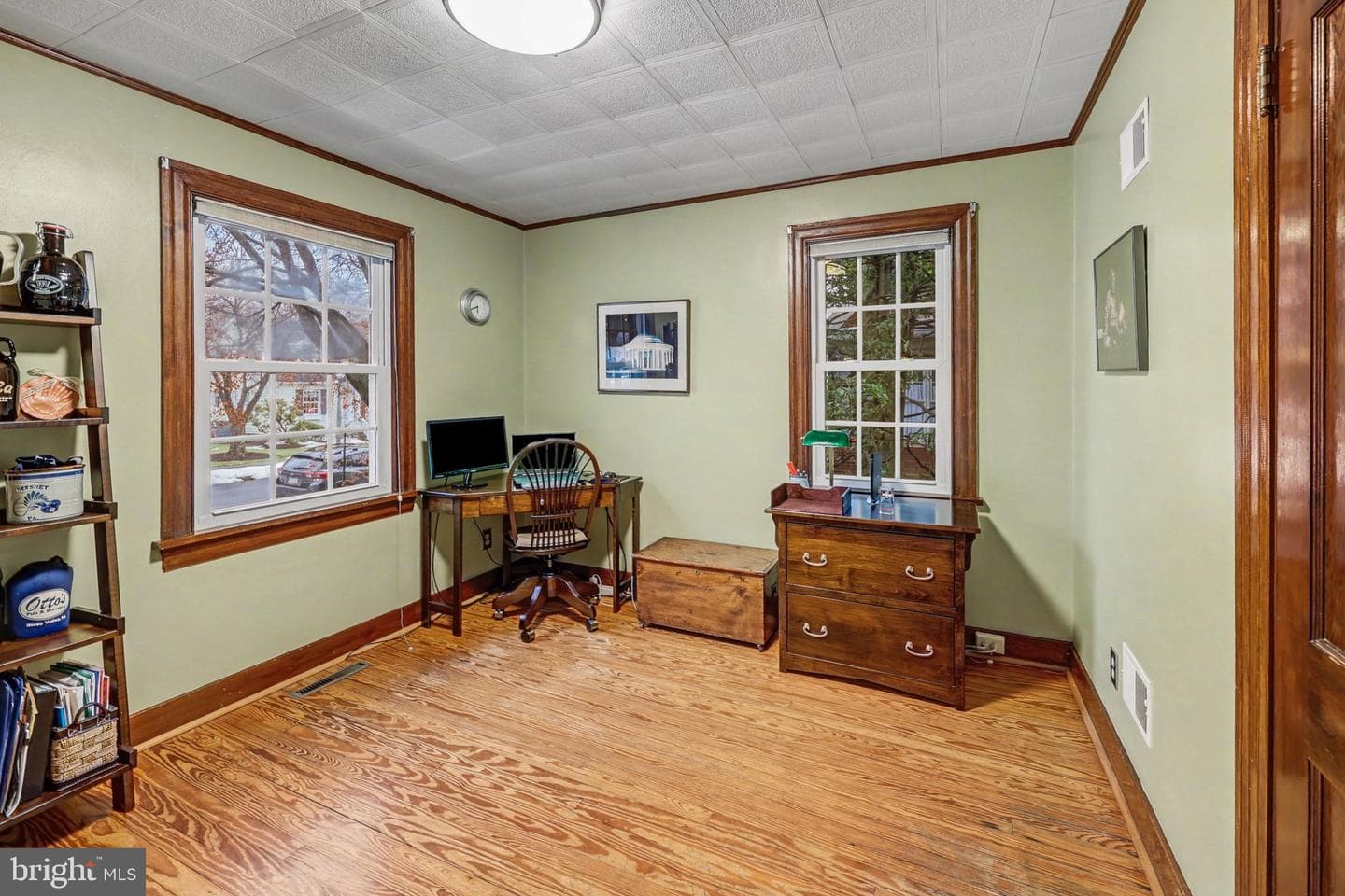 251 Maple Avenue photo 17