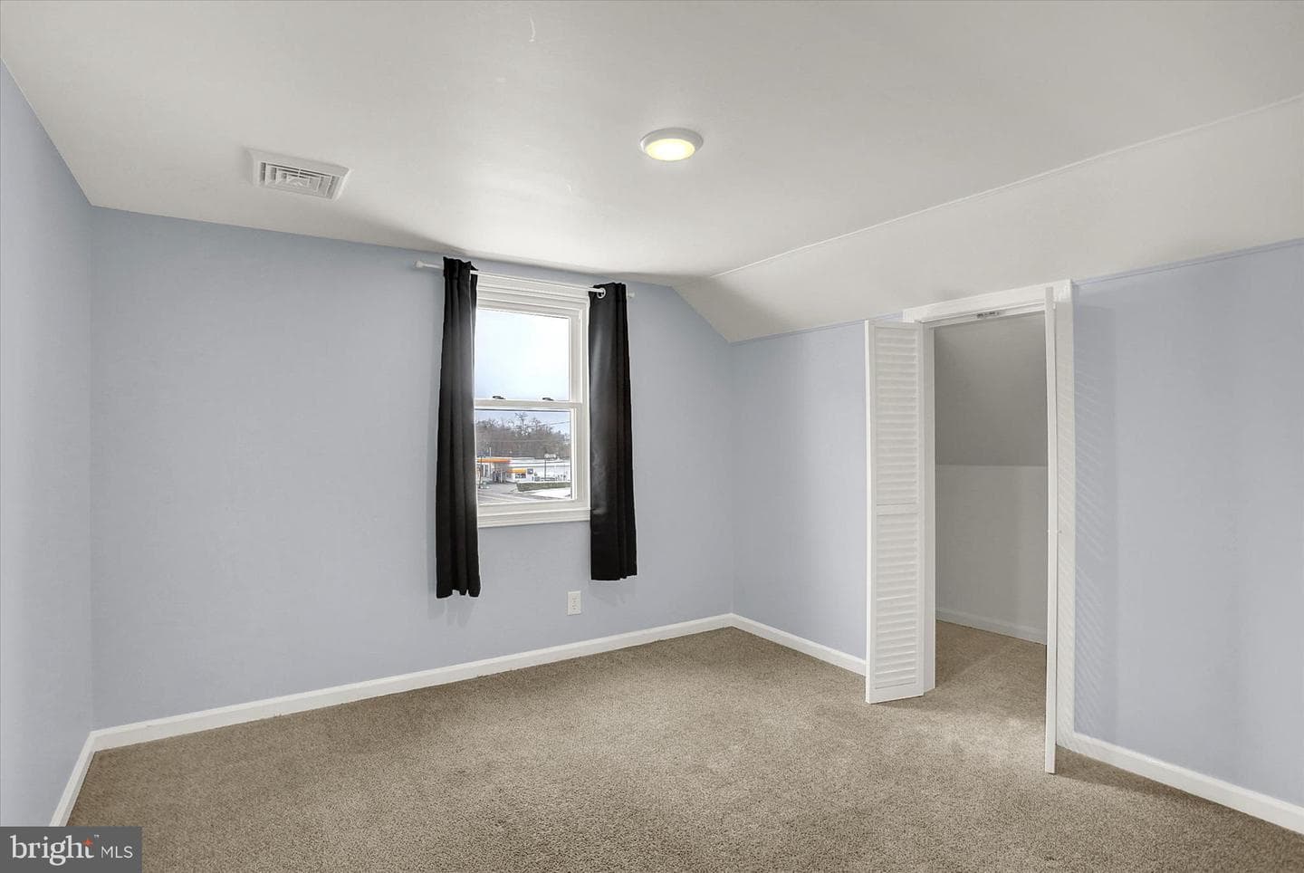 126 Locust Street photo 20