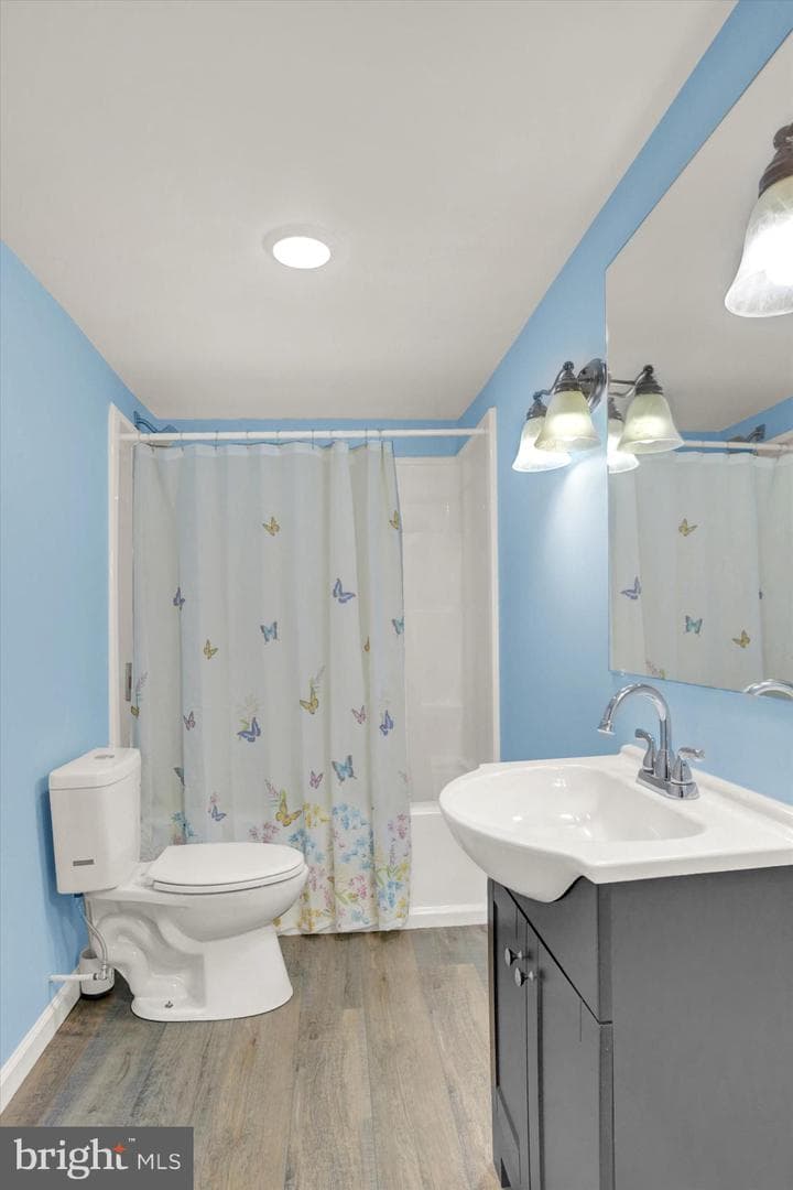 126 Locust Street photo 26