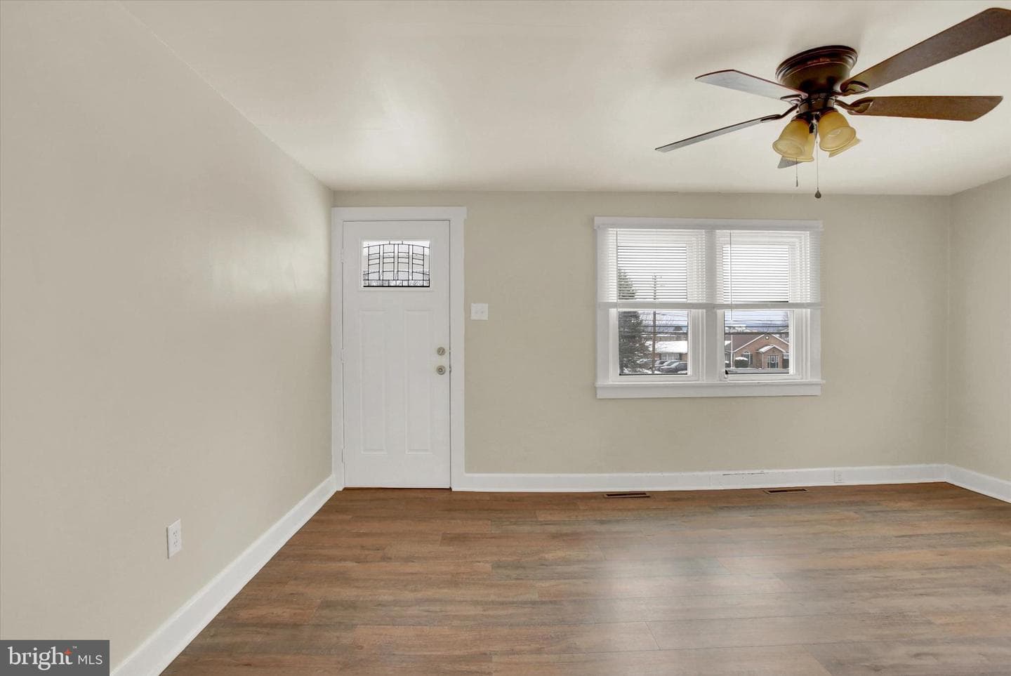 126 Locust Street photo 9