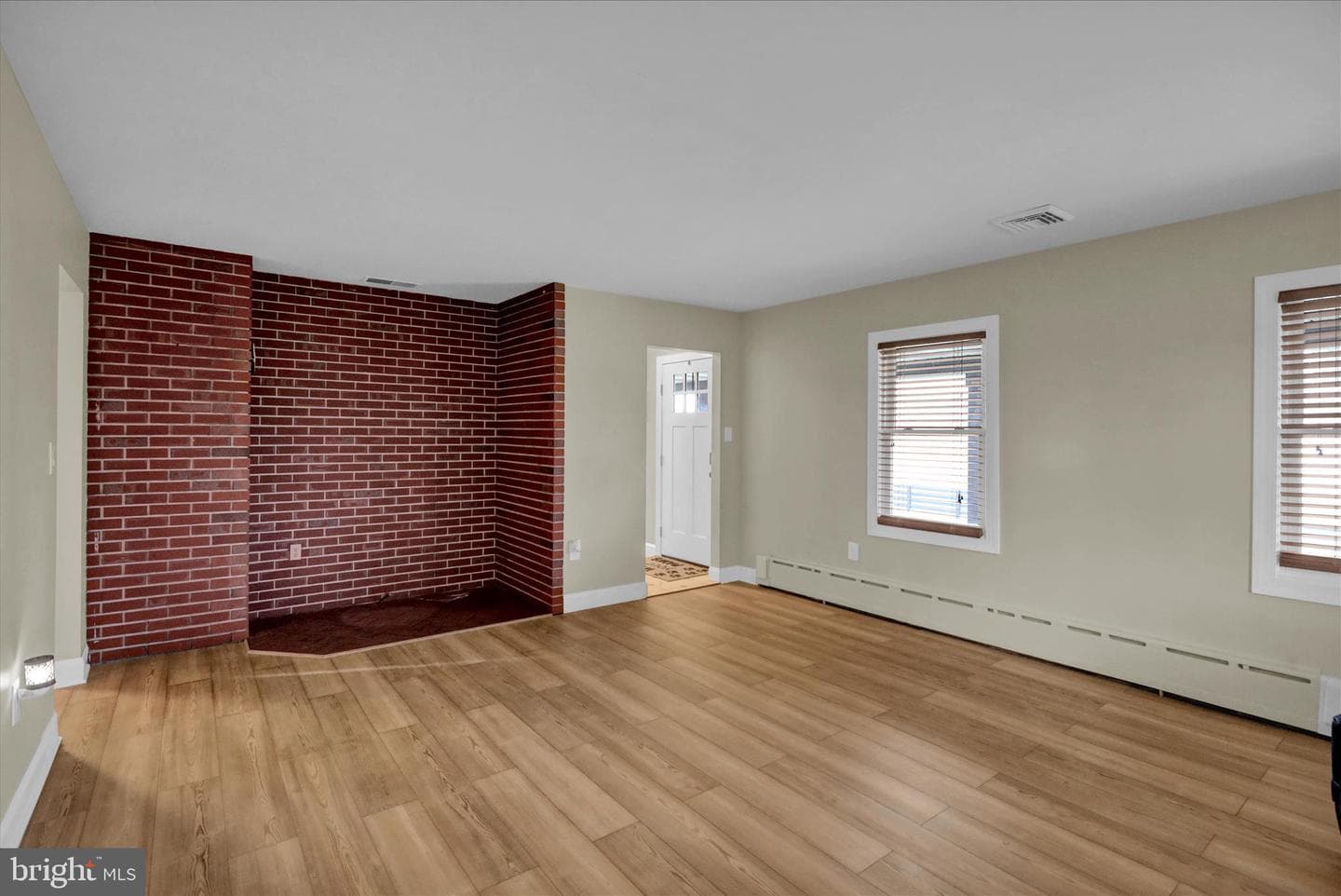 303 Gates Road photo 19
