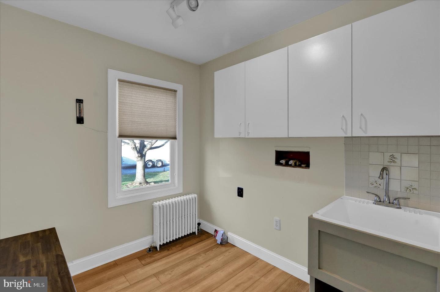 303 Gates Road photo 32
