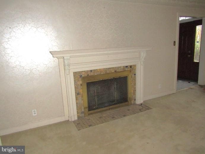 305 Montrose Street photo 8