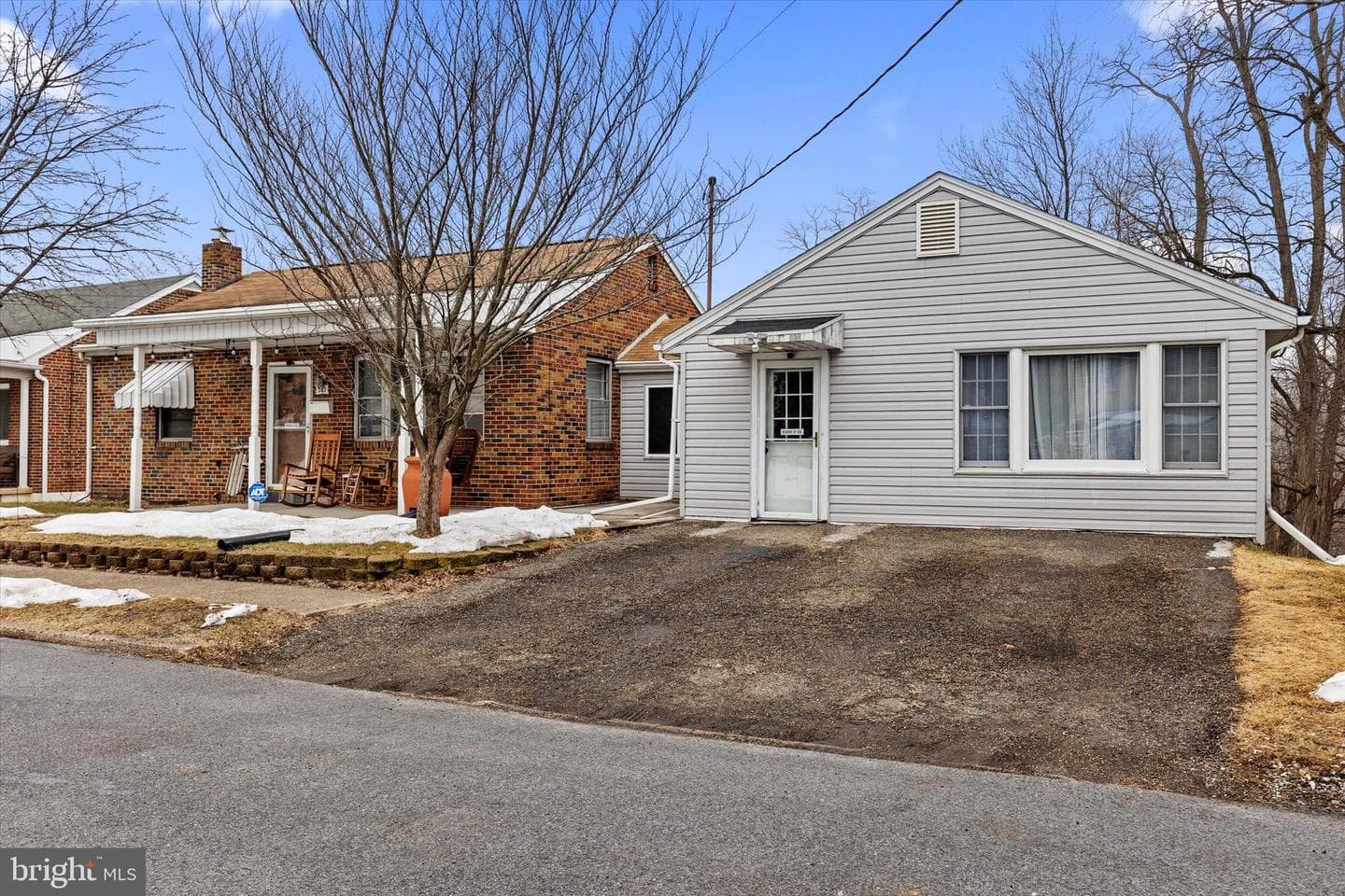 381 S 7th Street photo 3