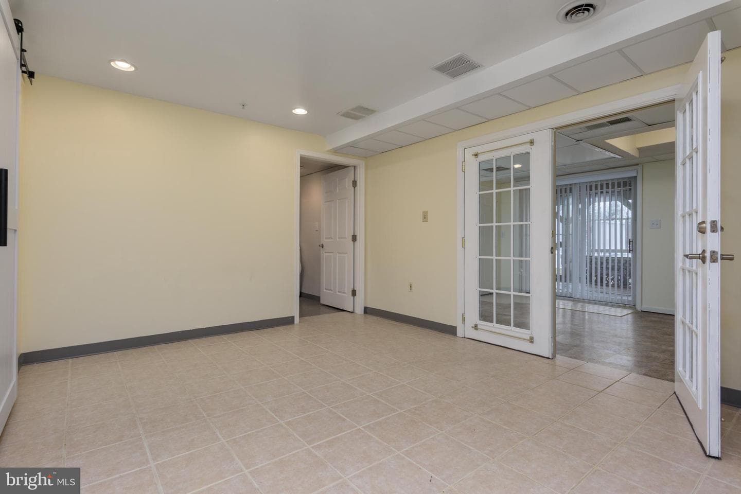 1650 Rosedale Avenue photo 30