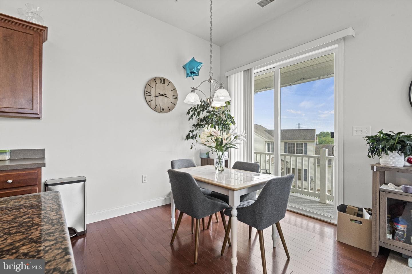 778 Fawn Lane photo 7