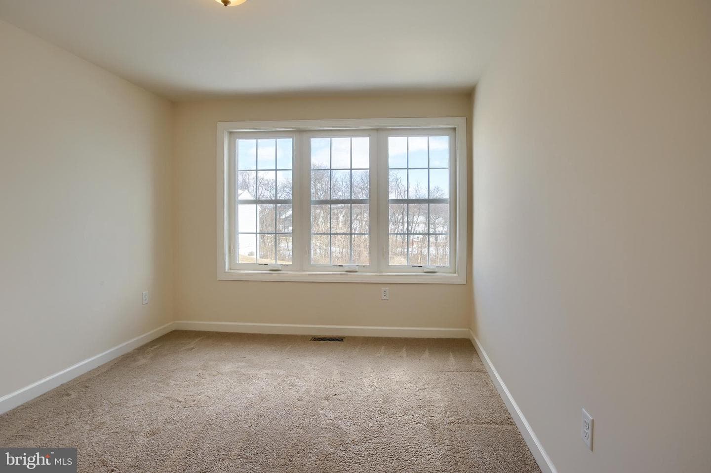 125 Sage Boulevard photo 15