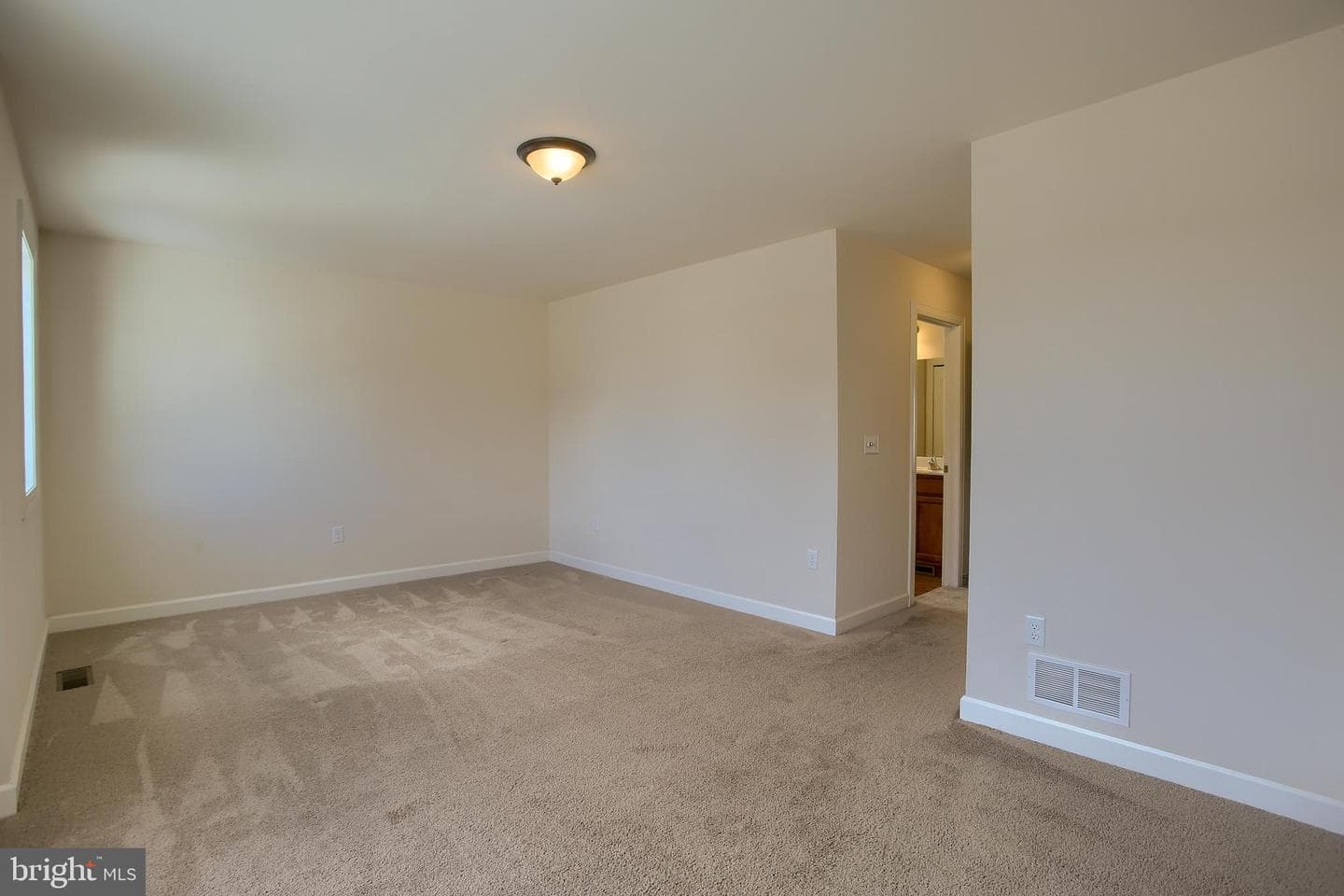 125 Sage Boulevard photo 22