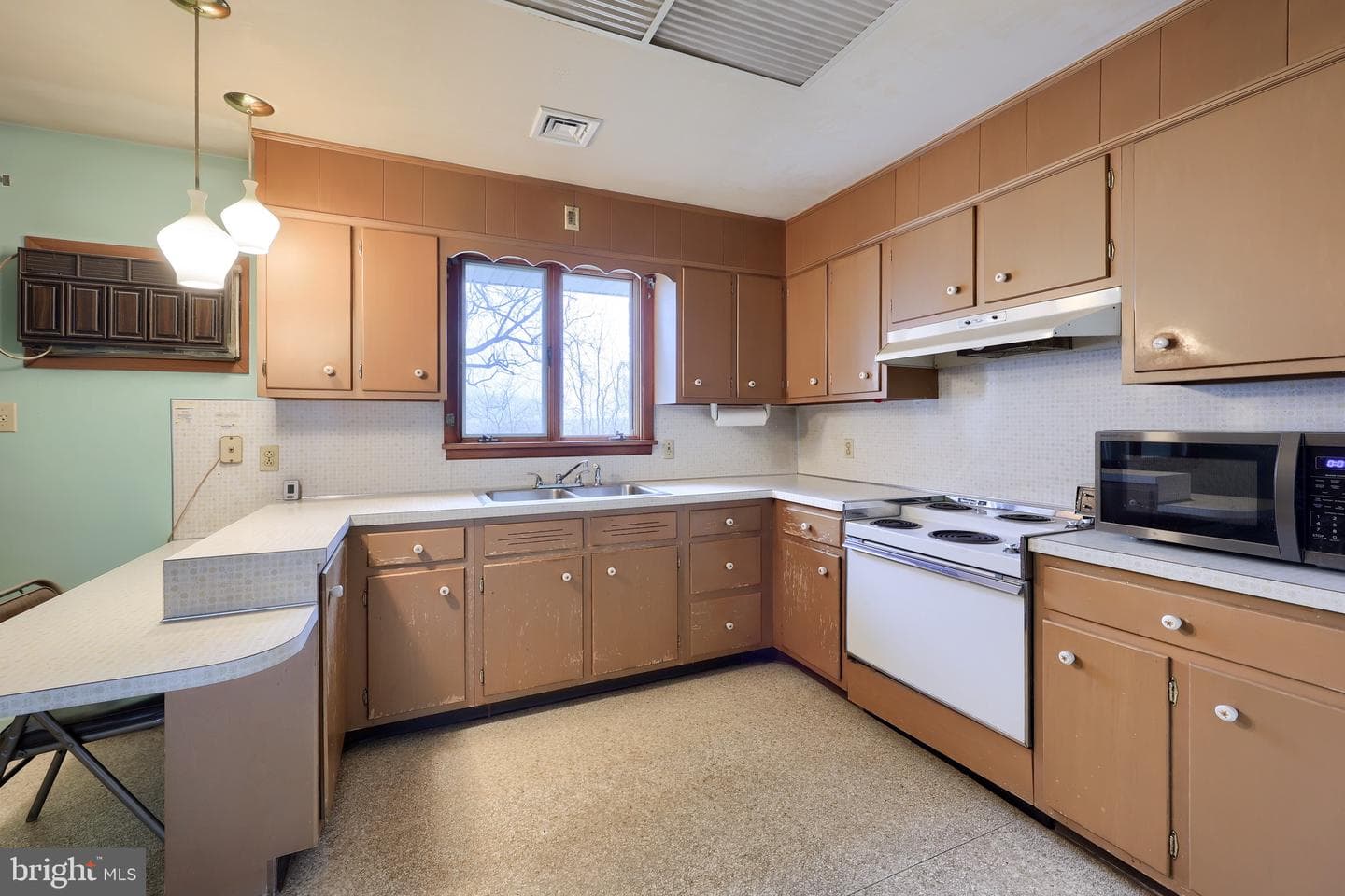 222 Robin Road photo 12