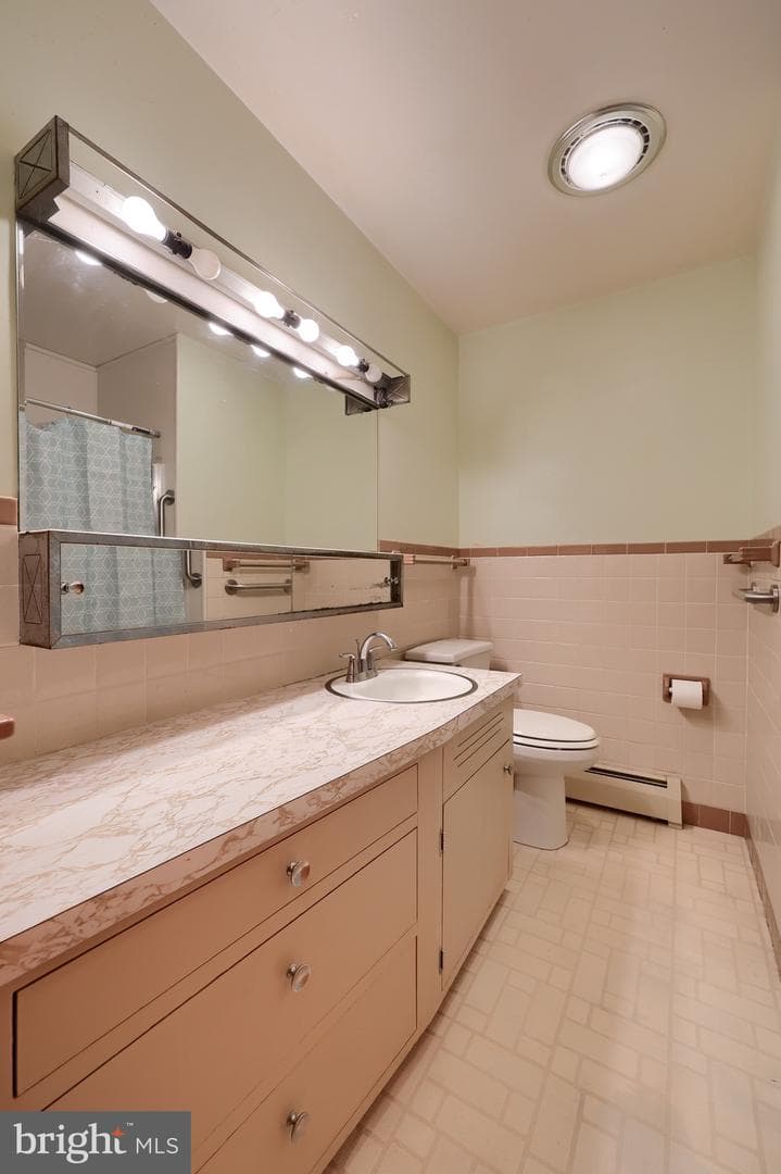 222 Robin Road photo 24