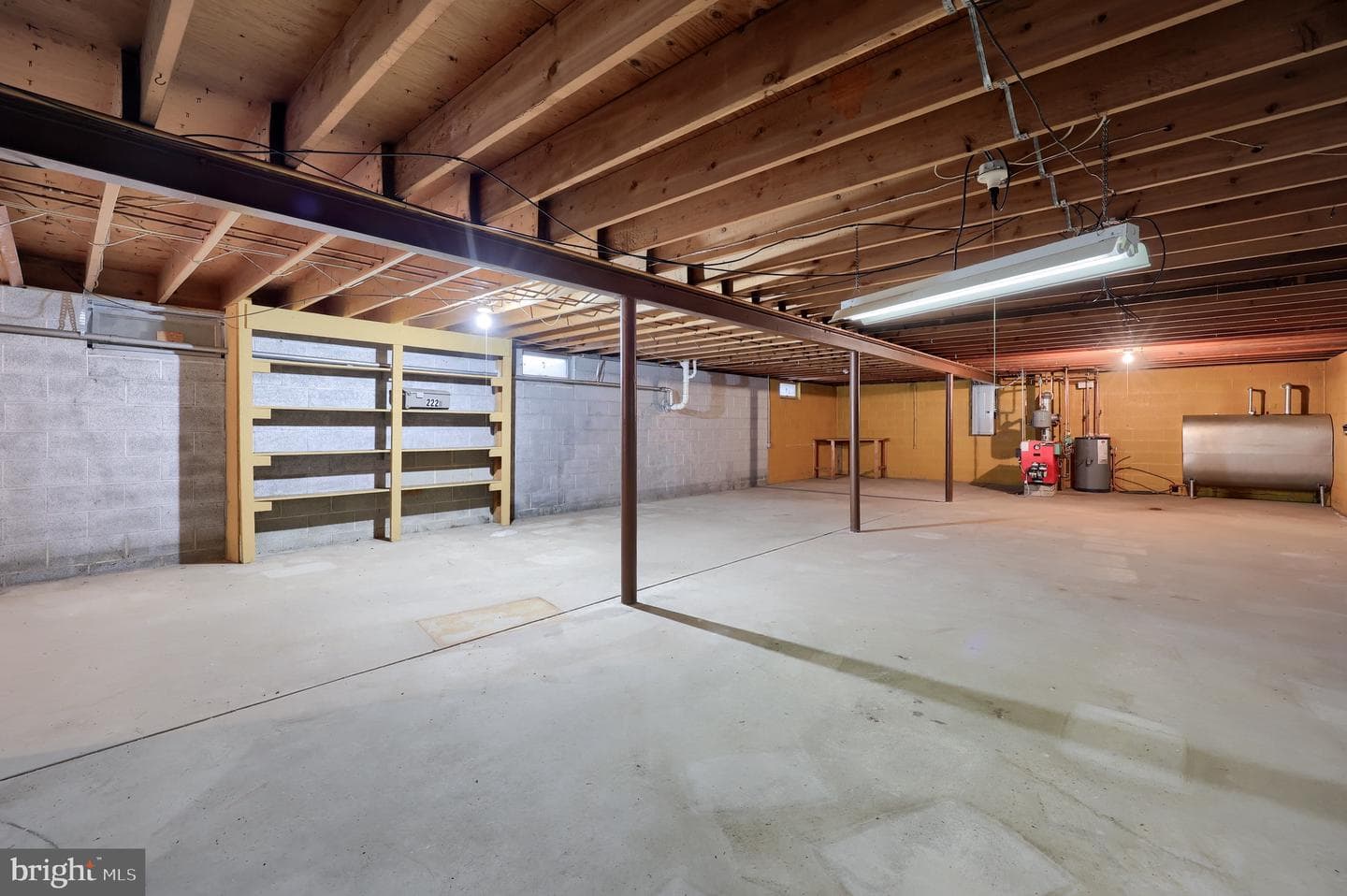 222 Robin Road photo 32