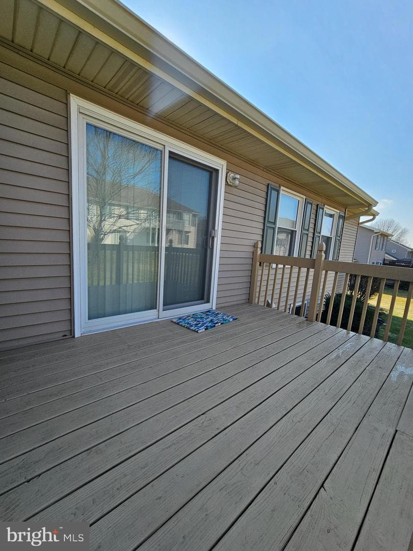 1290 Woodridge Drive photo 9
