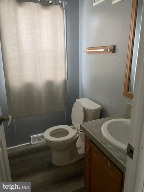3586 Mobile Road photo 13