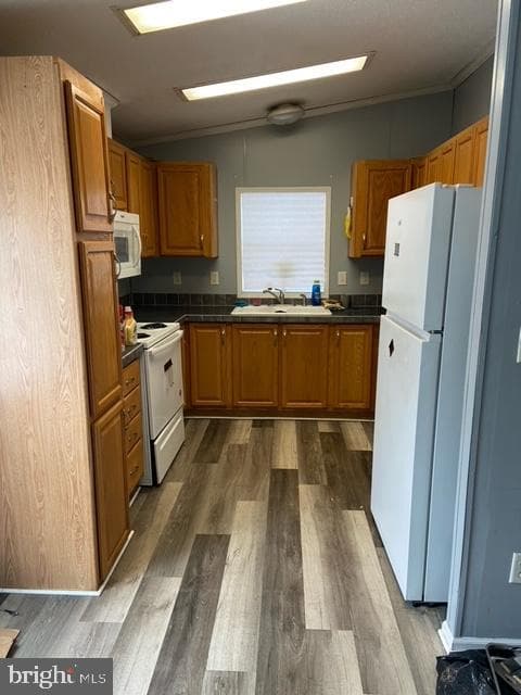 3586 Mobile Road photo 5