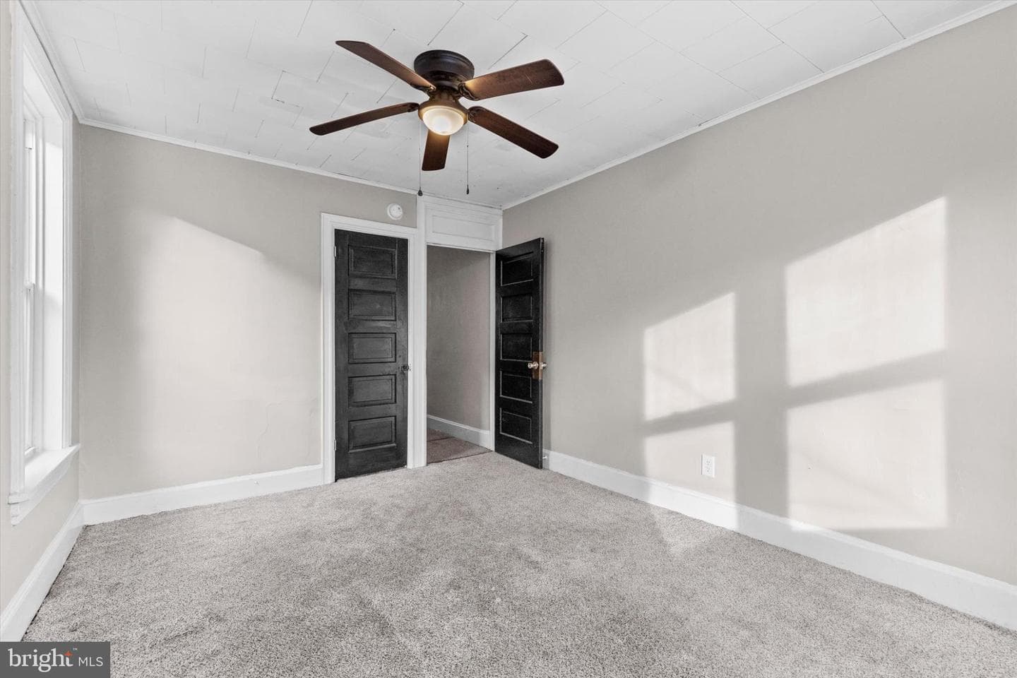 2143 Logan Street photo 15