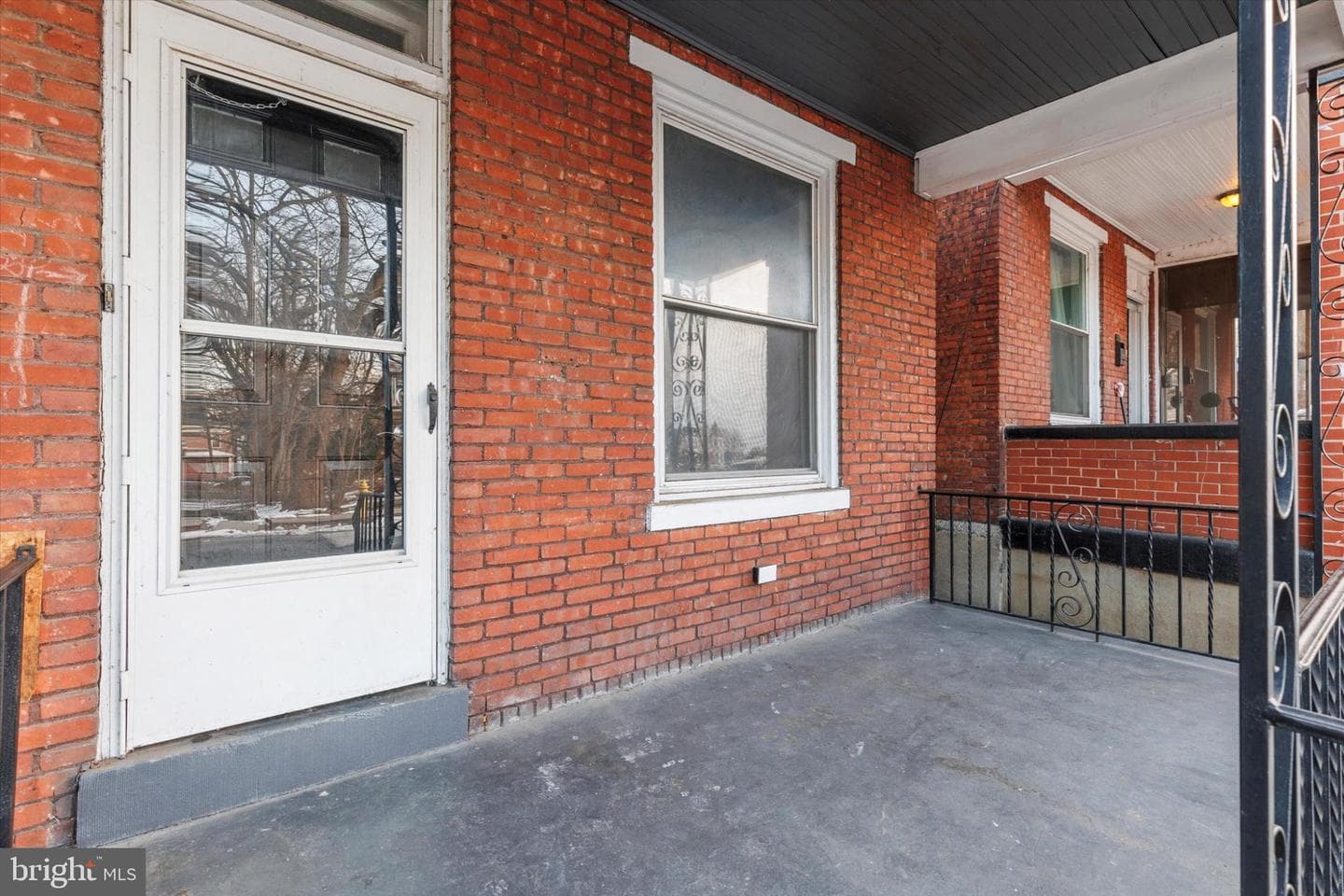2143 Logan Street photo 3