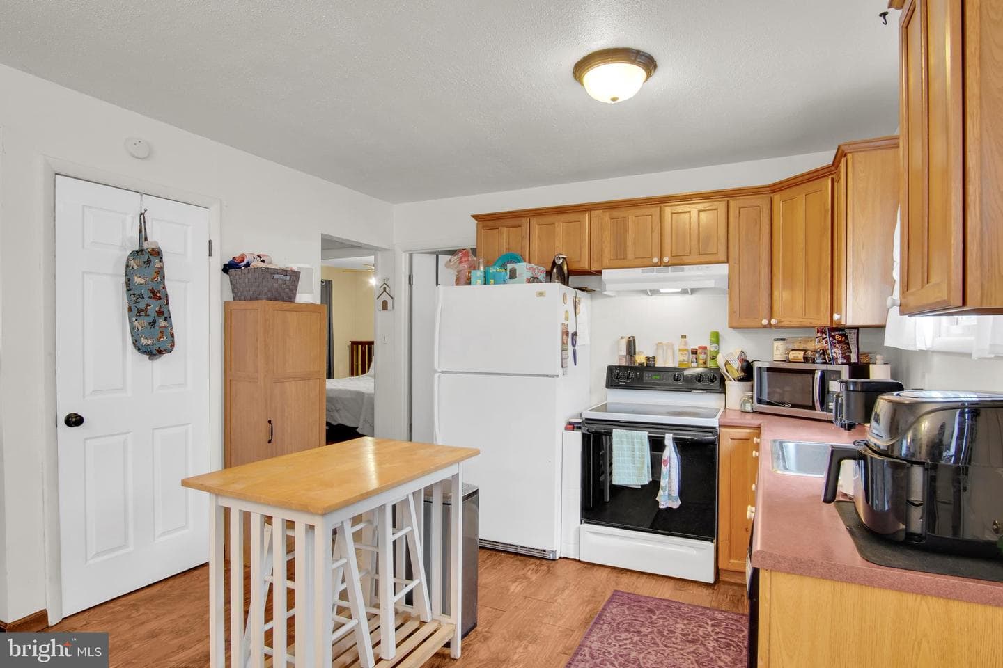 319 N Union Street photo 11