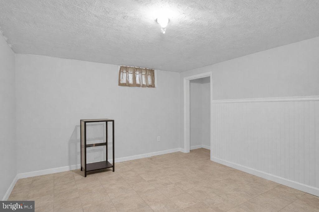 319 N Union Street photo 21