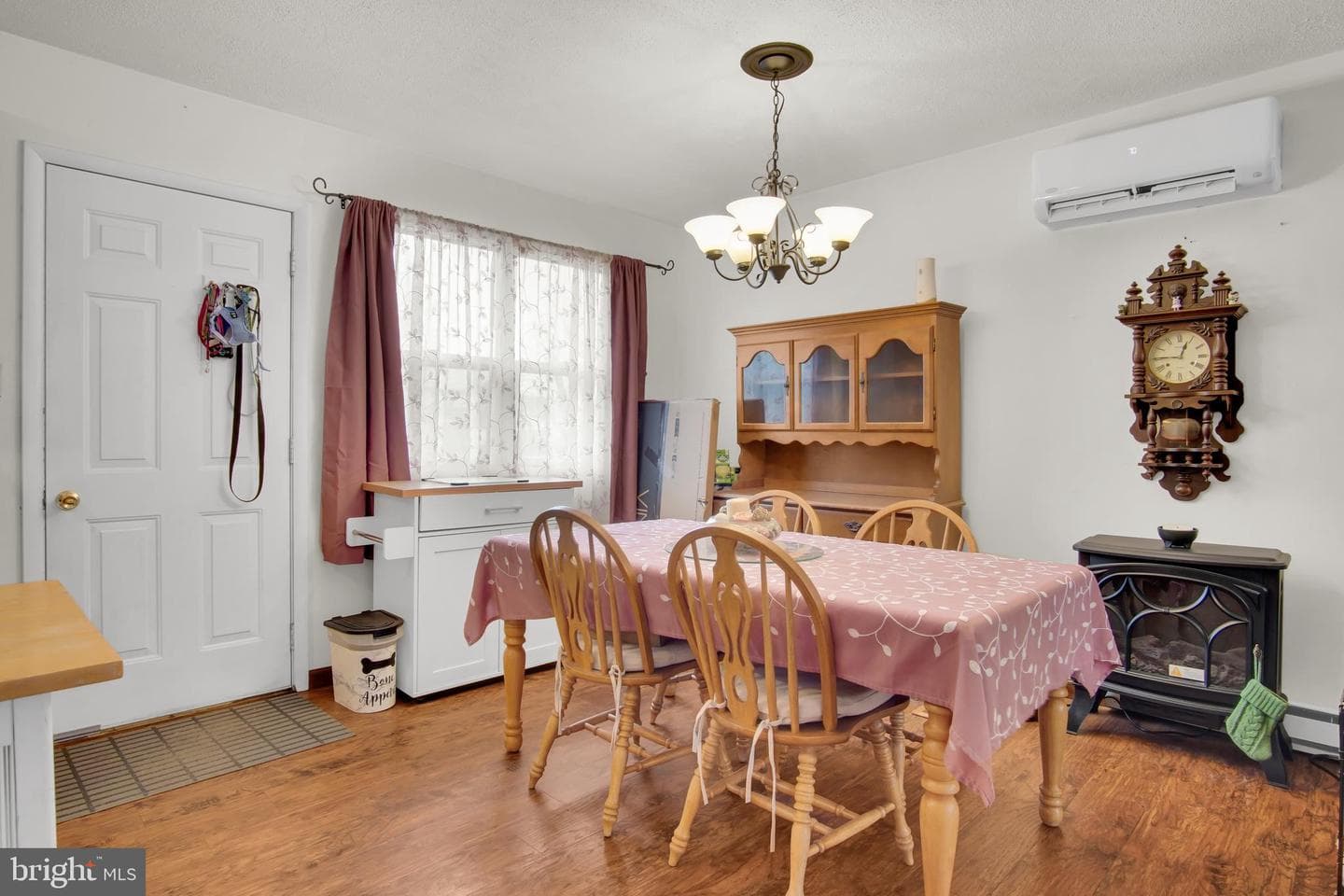 319 N Union Street photo 8