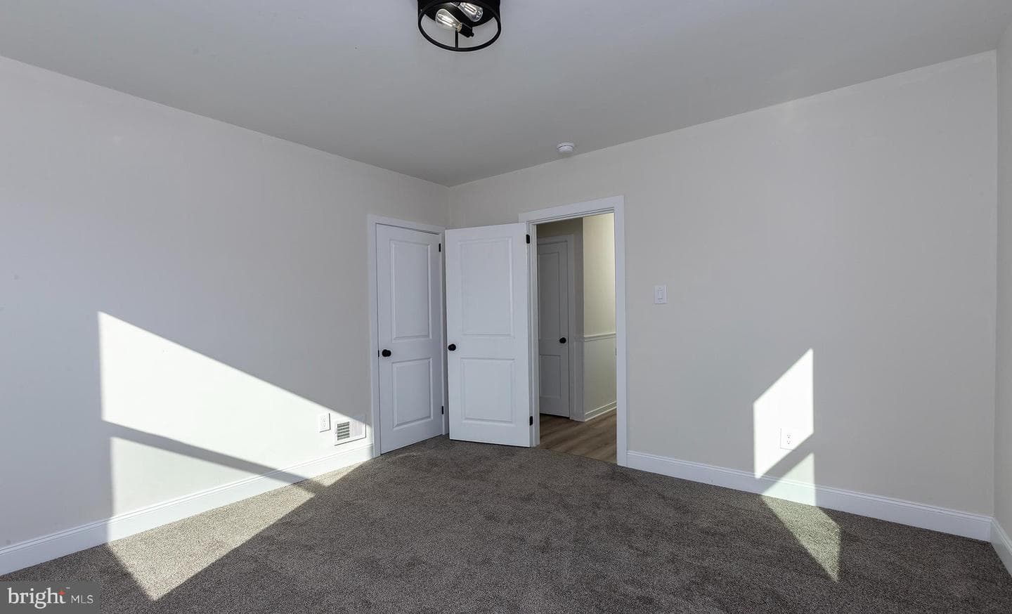 8050 Chambers Hill Road photo 21