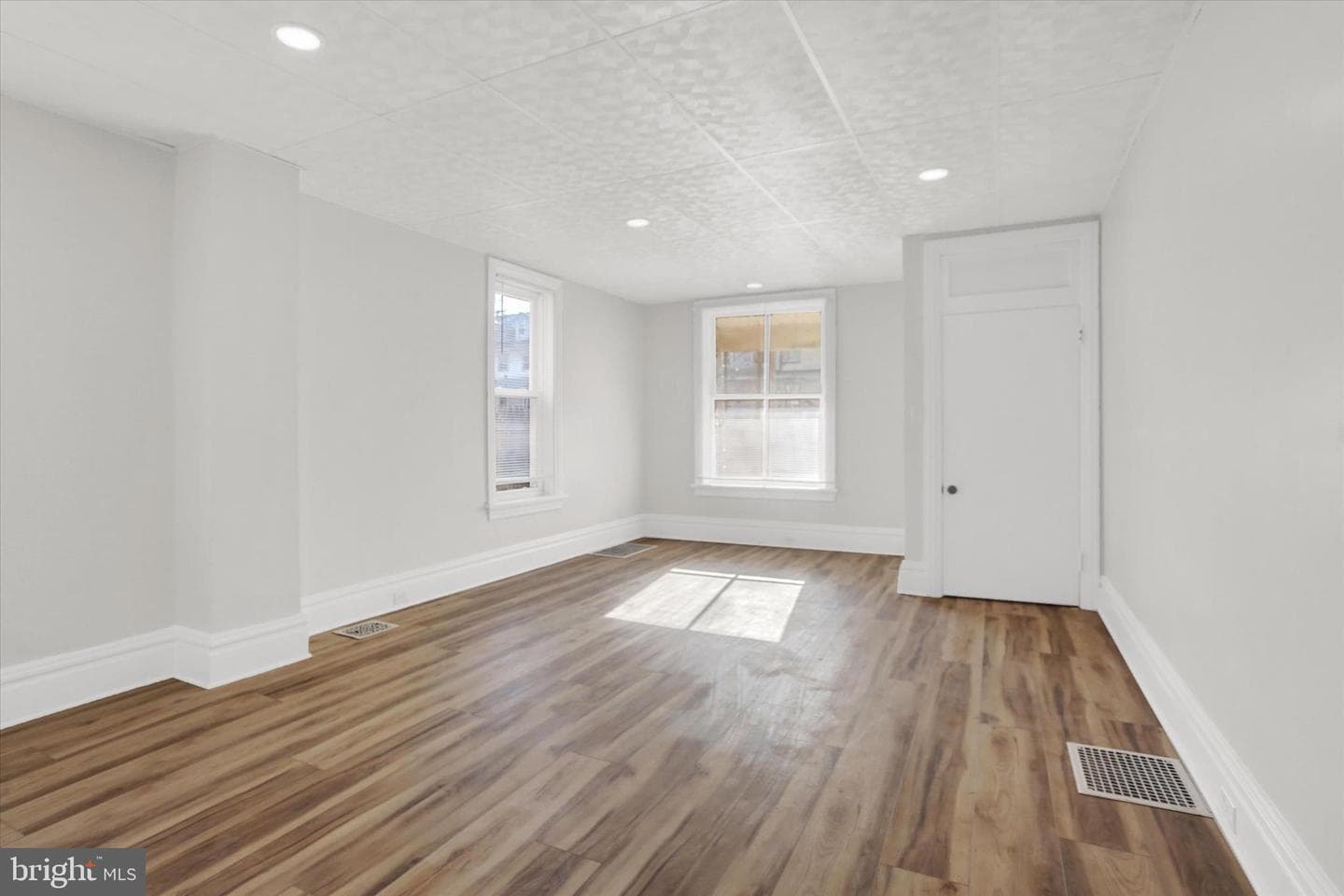 433 Swatara Street photo 4