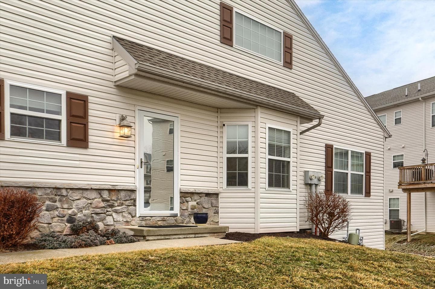 2301 Mandarin Court photo 4