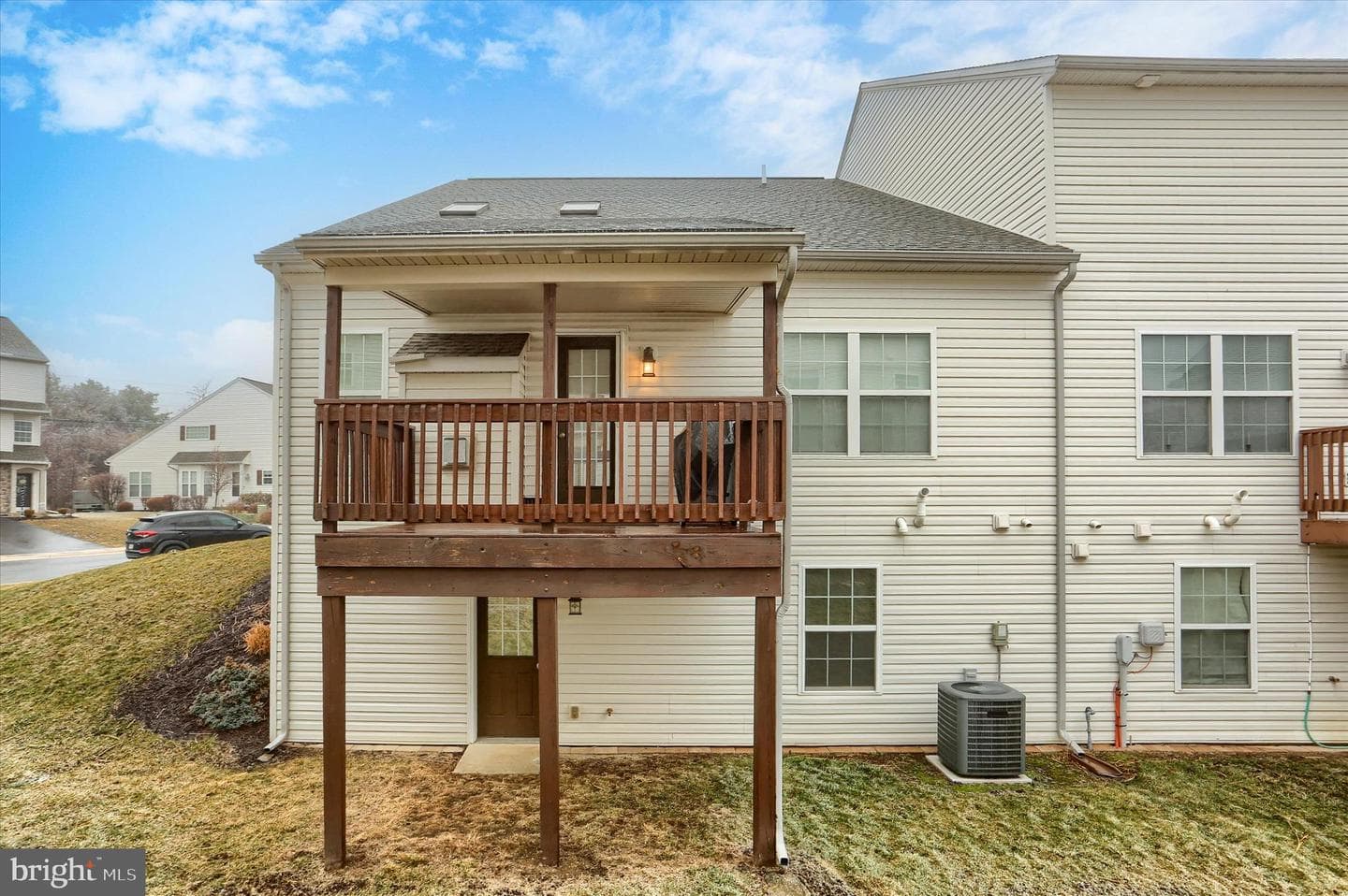 2301 Mandarin Court photo 8